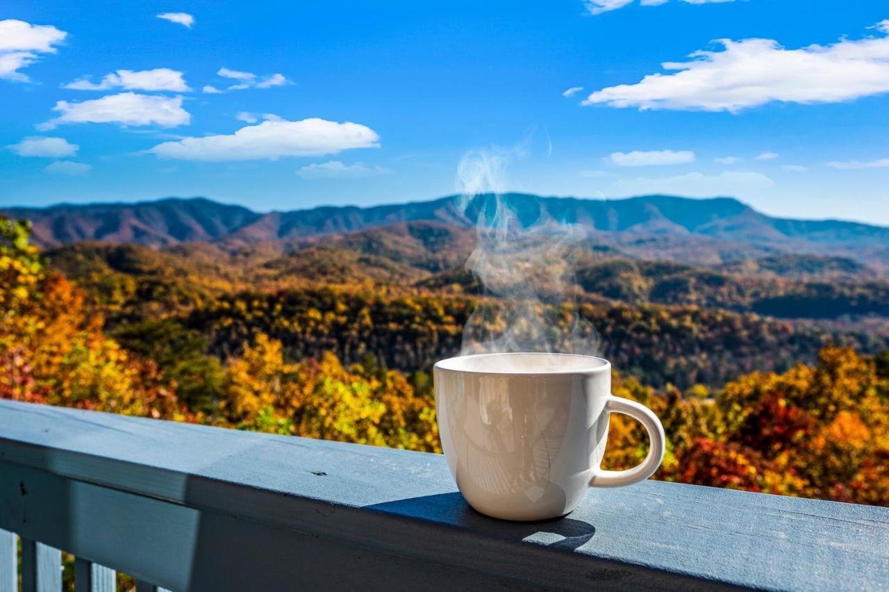 Barenberg Cabin - Secluded Unobstructed Panoramic Smoky Mountains View With Two Master Suites, Loft Game Room, And Hot Tub Gatlinburg Exteriér fotografie