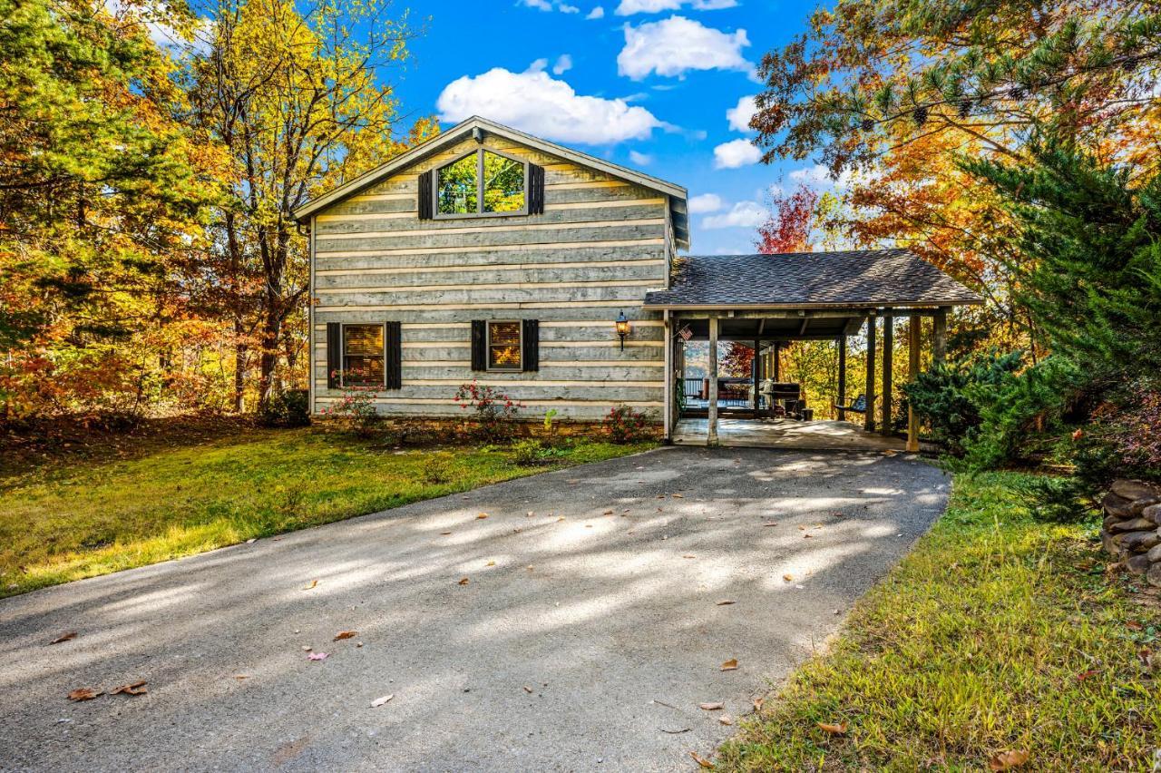 Barenberg Cabin - Secluded Unobstructed Panoramic Smoky Mountains View With Two Master Suites, Loft Game Room, And Hot Tub Gatlinburg Exteriér fotografie