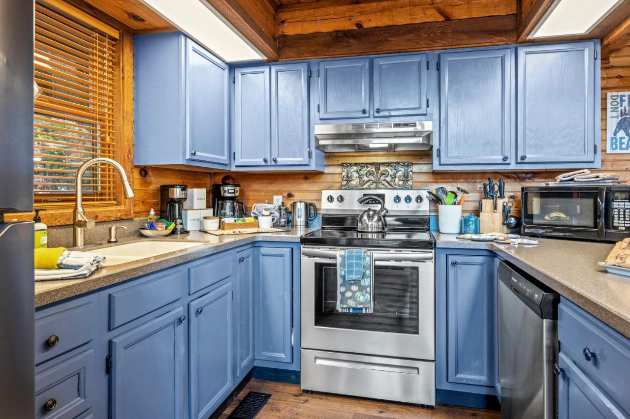 Barenberg Cabin - Secluded Unobstructed Panoramic Smoky Mountains View With Two Master Suites, Loft Game Room, And Hot Tub Gatlinburg Exteriér fotografie