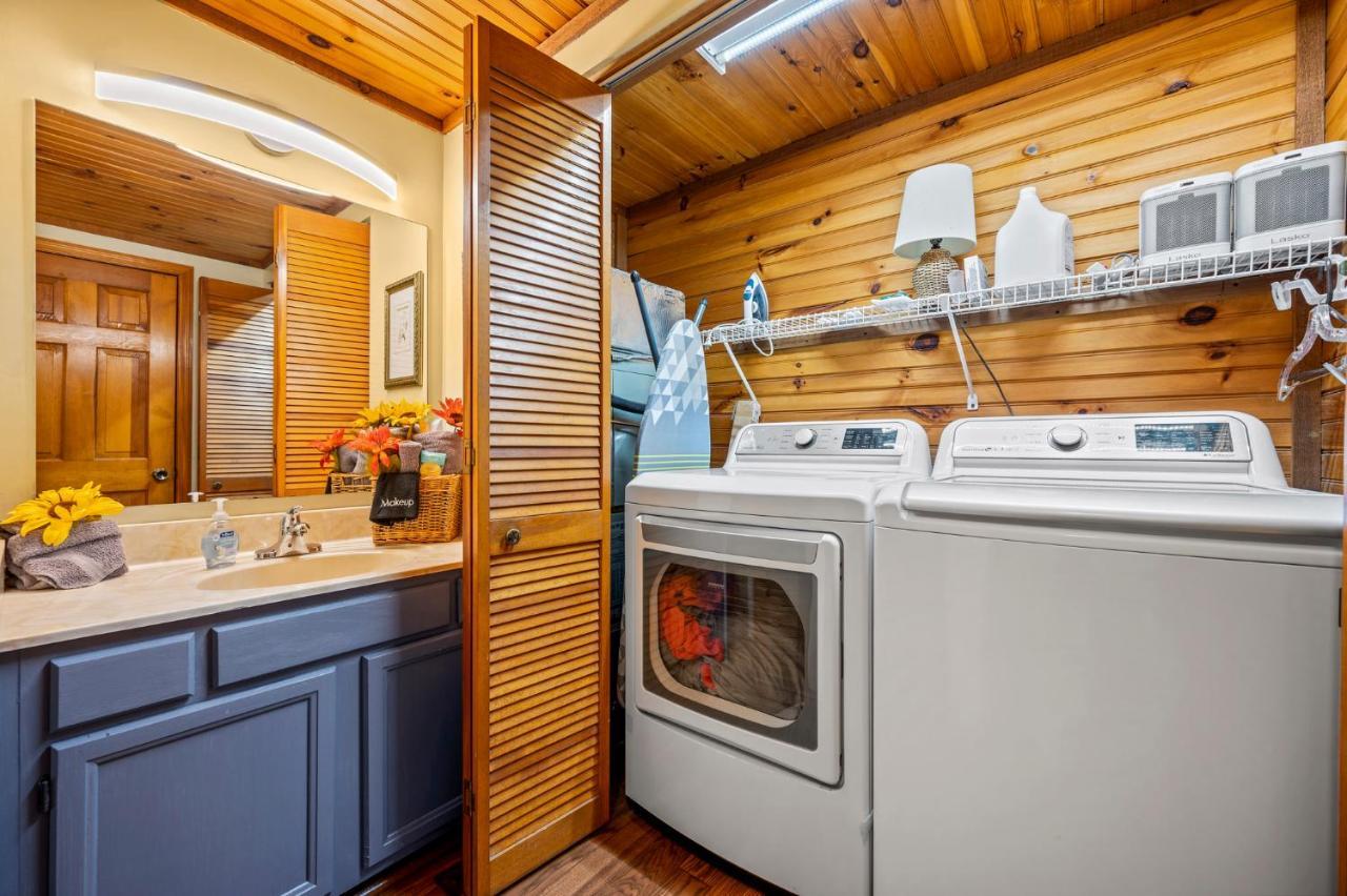 Barenberg Cabin - Secluded Unobstructed Panoramic Smoky Mountains View With Two Master Suites, Loft Game Room, And Hot Tub Gatlinburg Exteriér fotografie